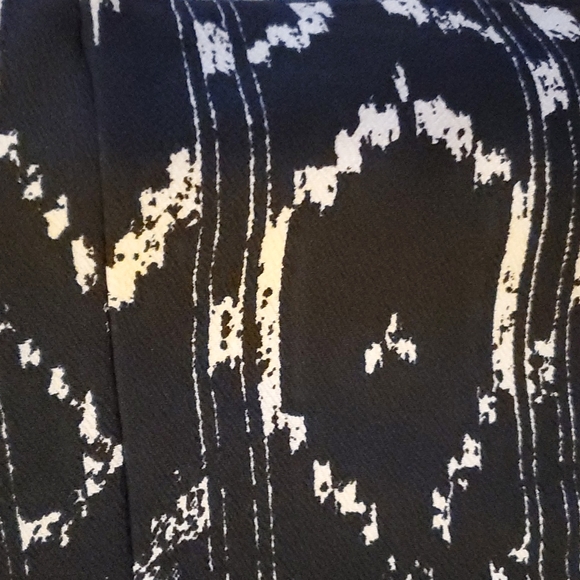 Lularoe‎ Cassie skirt - Picture 3 of 3